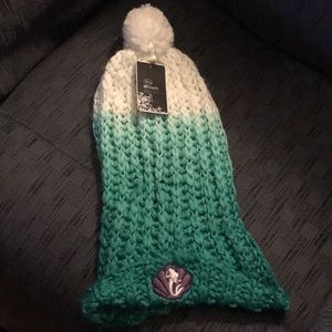 Little mermaid hat from Hot Topic. Never worn!